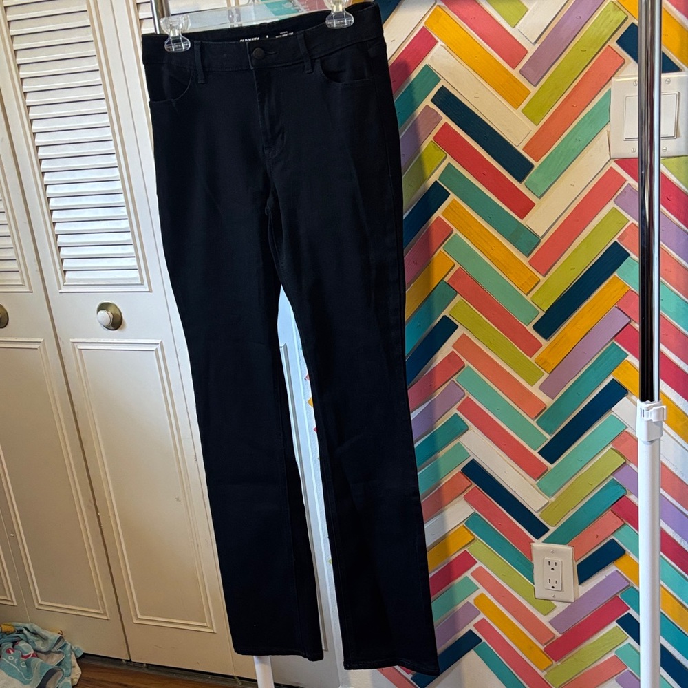 Old Navy Women's boot cut Black Jeans